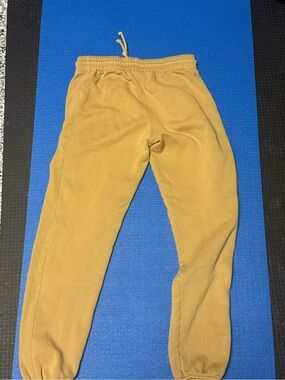 TNA CozyAF by Aritiza sweat pants  Mustard